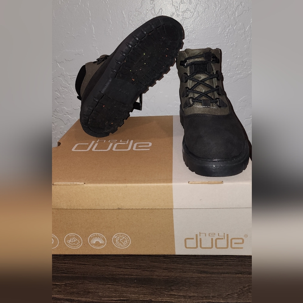 Hey Dude Tonya Eco Shield Ankle Boots Black Women’s 6 New In Box - Picture 4 of 7